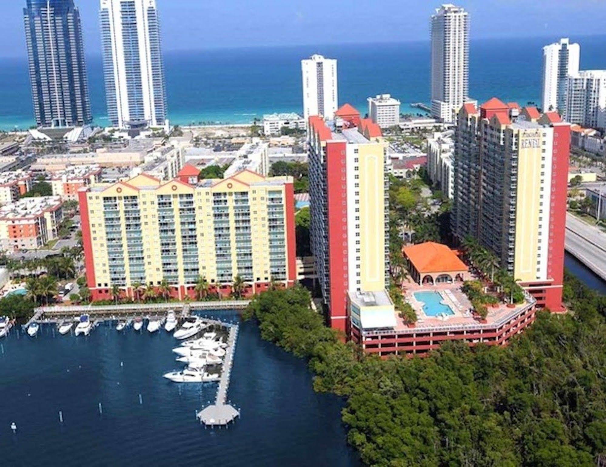 מלון סאני איילס ביץ' Great Miami Vacations מראה חיצוני תמונה